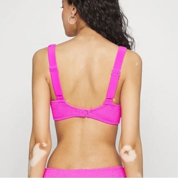 Good American Always Fit Bikini Top in Pink Size 3 / L - Picture 2 of 10